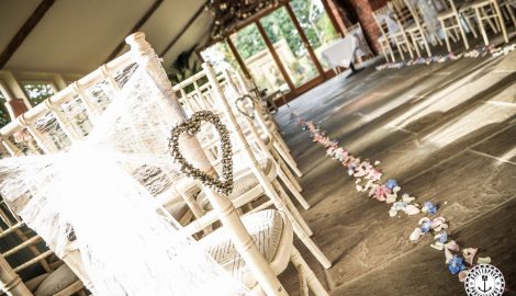 glass-house-confetti_1361130858