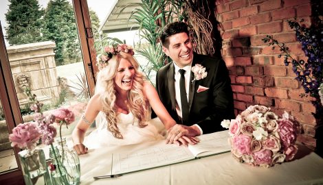glasshouse-bride-groom_1753314419