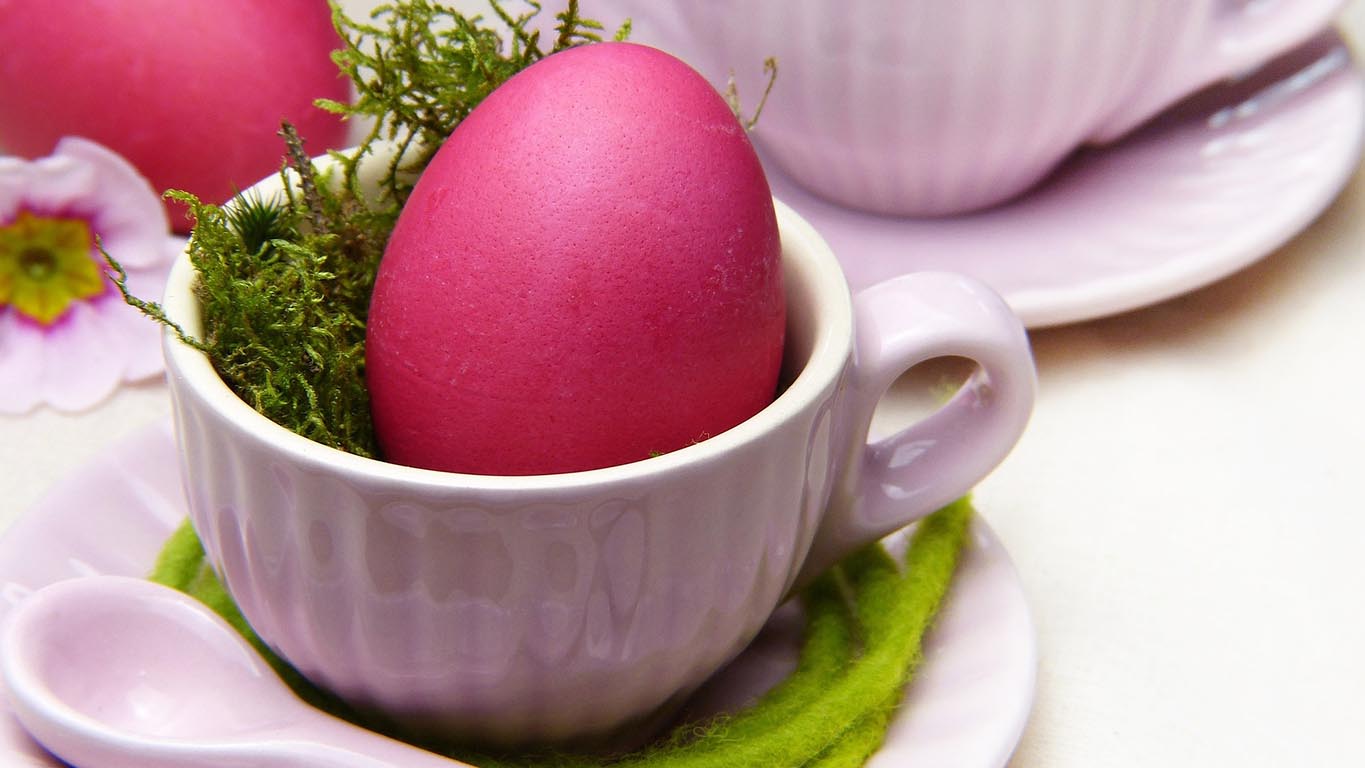 ‘CRACKIN!’ EASTER WEDDING INSPIRATION